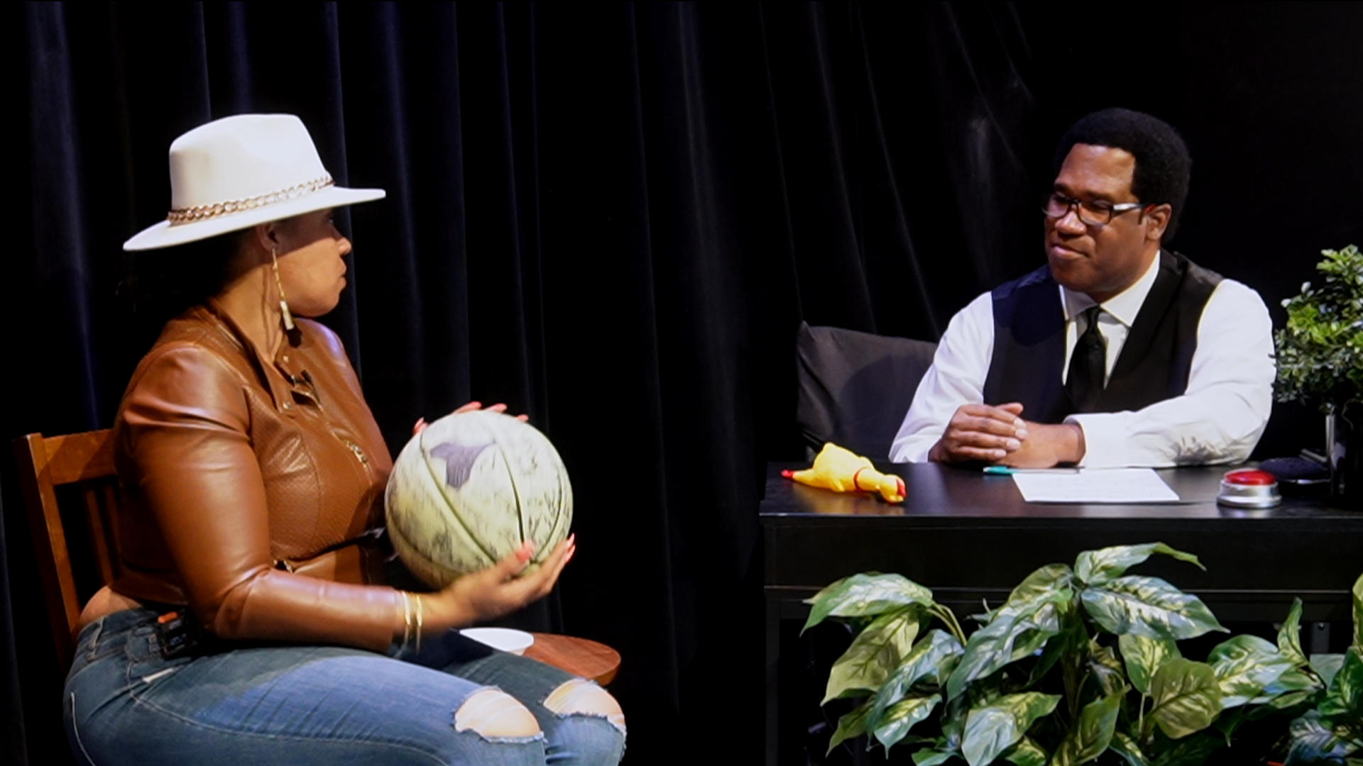S2E17 - SHANNON CASH + SAVANNAH K